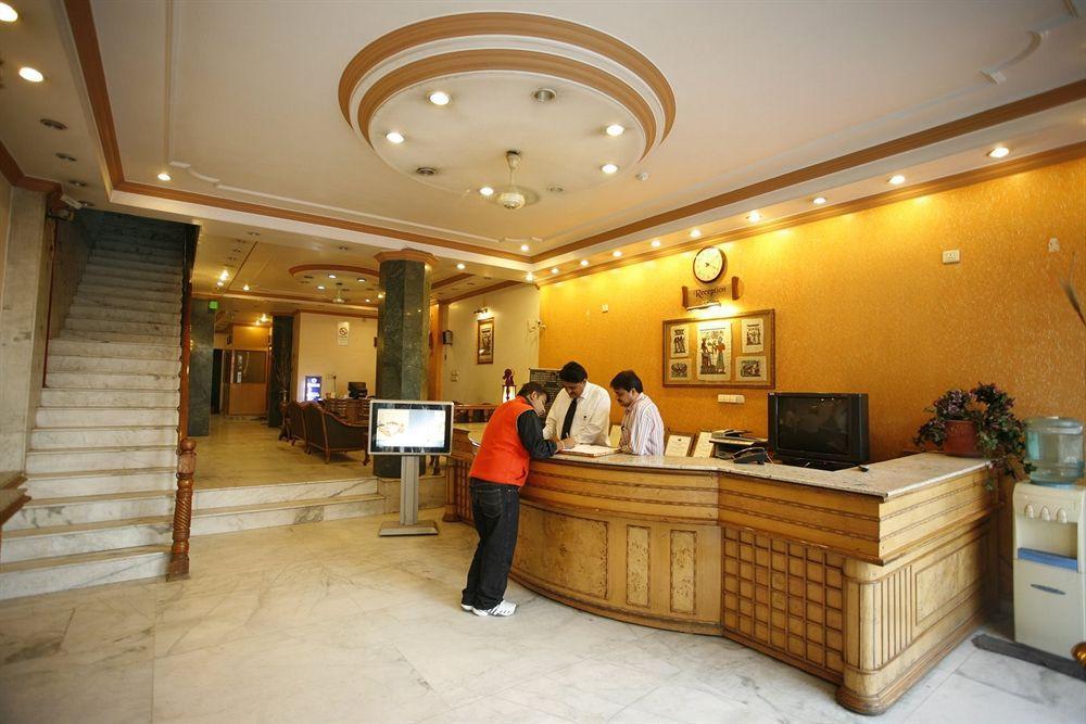 Hotel Parkway Deluxe Нью-Дели Интерьер фото