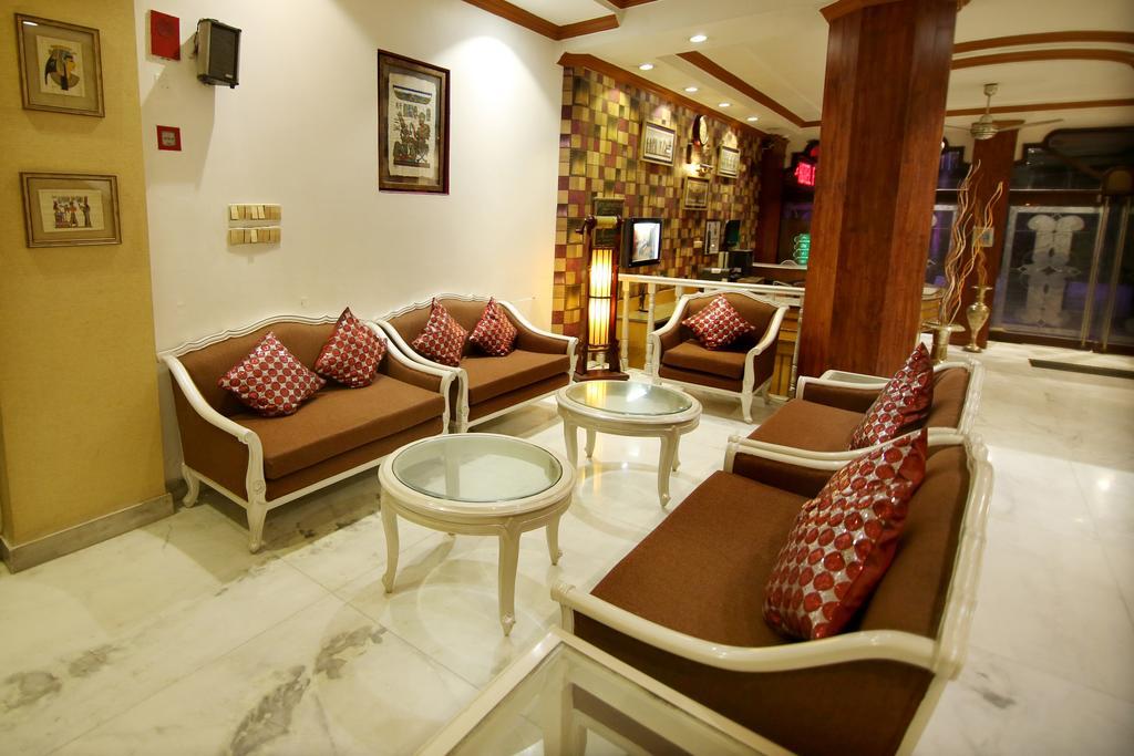 Hotel Parkway Deluxe Нью-Дели Экстерьер фото
